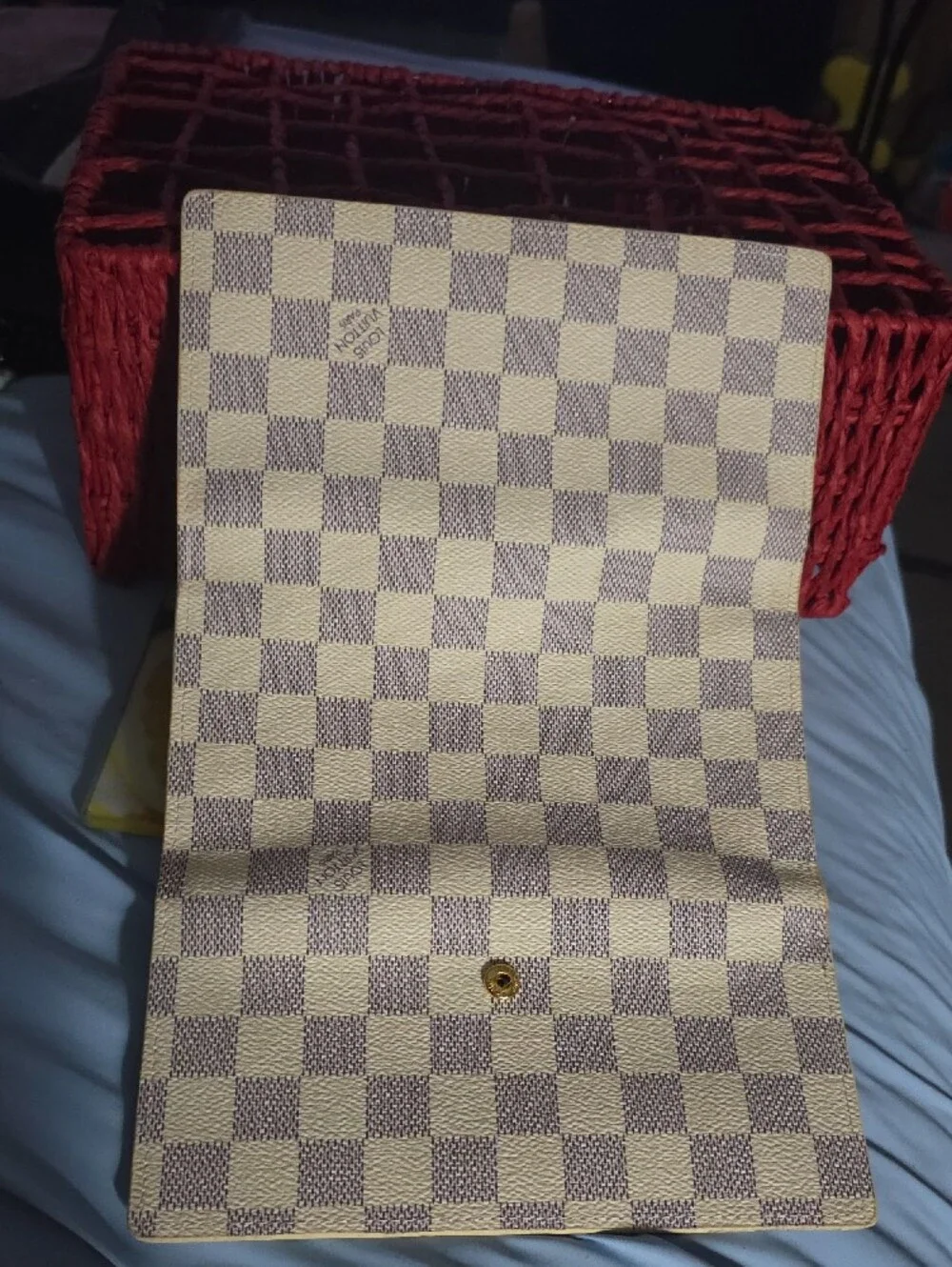 Louis Vuitton Damier Azur Canvas Wallet - Cream & Light Gray